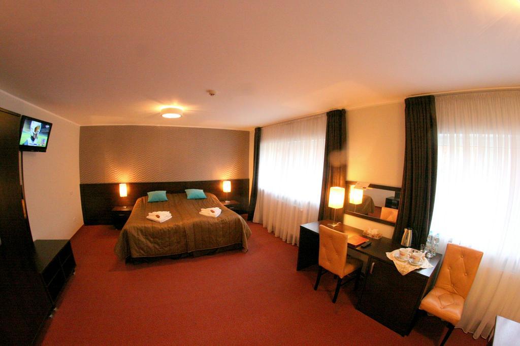 Hotel I Restauracja Zloty Las Номер фото